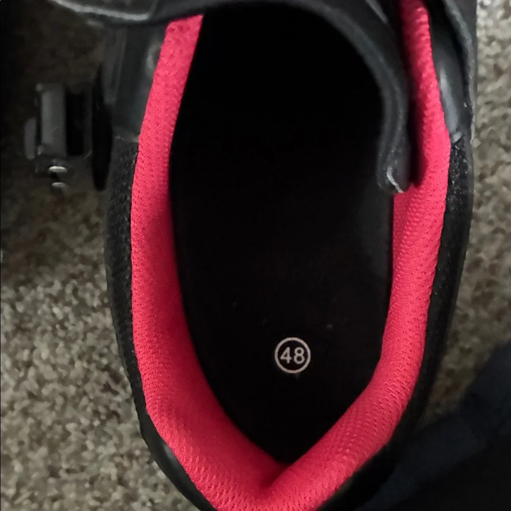 Peloton Spin Shoes - Picture 5 of 5
